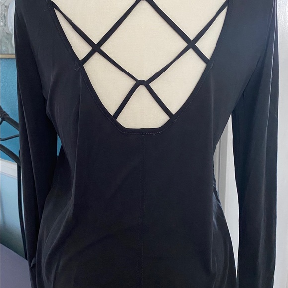 NWT! Betsey Johnson Performance strappy back tee - Picture 8 of 8